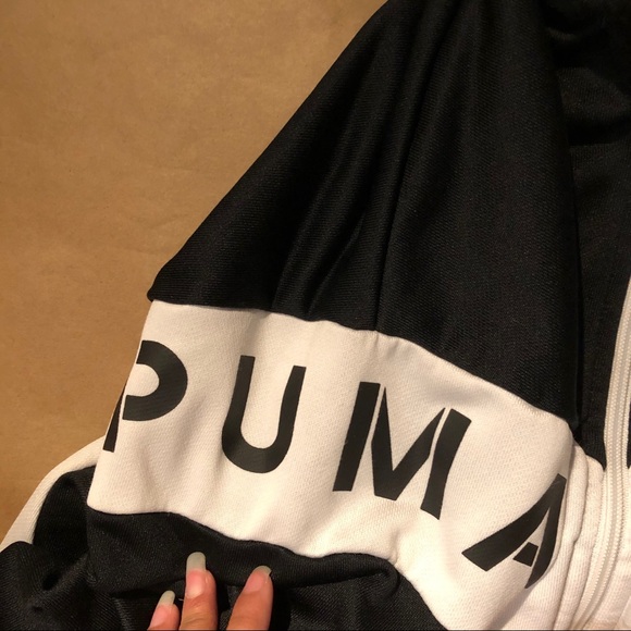 Cropped Puma Jacket please read description - Picture 2 of 2